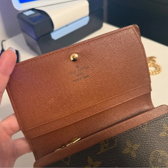 Louis Vuitton Monogram Crossbody with Gold Chain - Picture 10 of 17